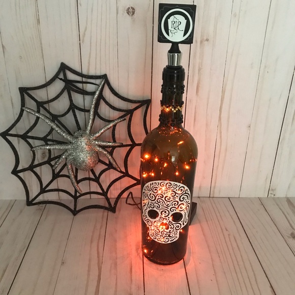 Halloween Decor. Lighted bottle. Hand Made NWT - Picture 2 of 8